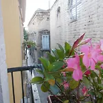 Bed & Breakfast Palazzo Antica Via Appia 3*