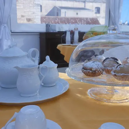 Palazzo Antica Via Appia Bed & Breakfast *
