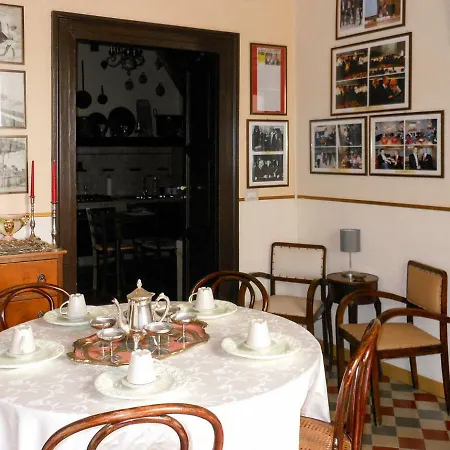 Bed & Breakfast Palazzo Antica Via Appia 3*