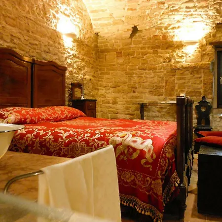 Palazzo Antica Via Appia Bed & Breakfast